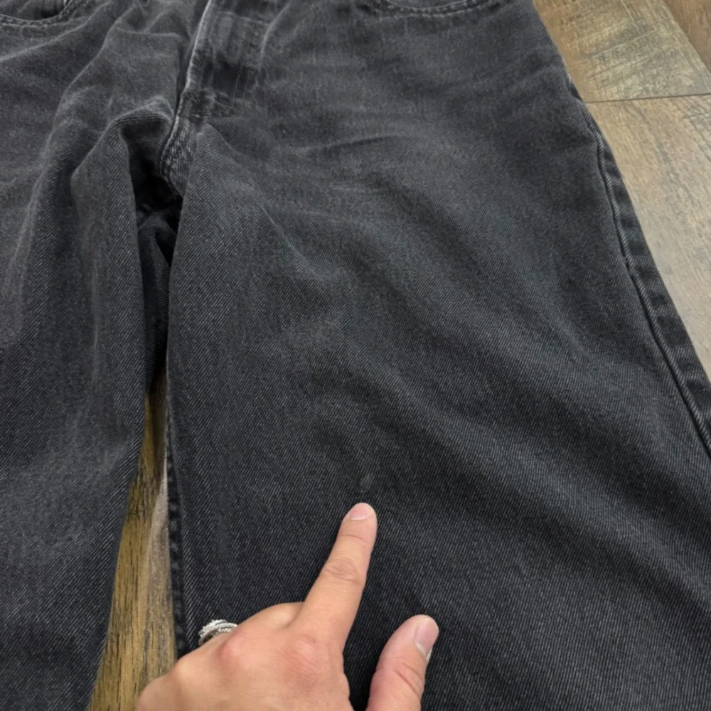 Levis 550 Relaxed Fit Men Black Jeans 34x30 Faded Denim Cotton Streetwear Grunge